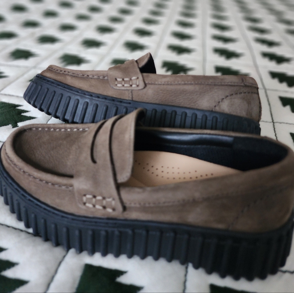Clarks Dark Brown Leather Loafers - Picture 5 of 8